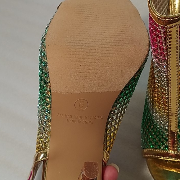 Liliana Gardena gold heels size 6 - Picture 11 of 14